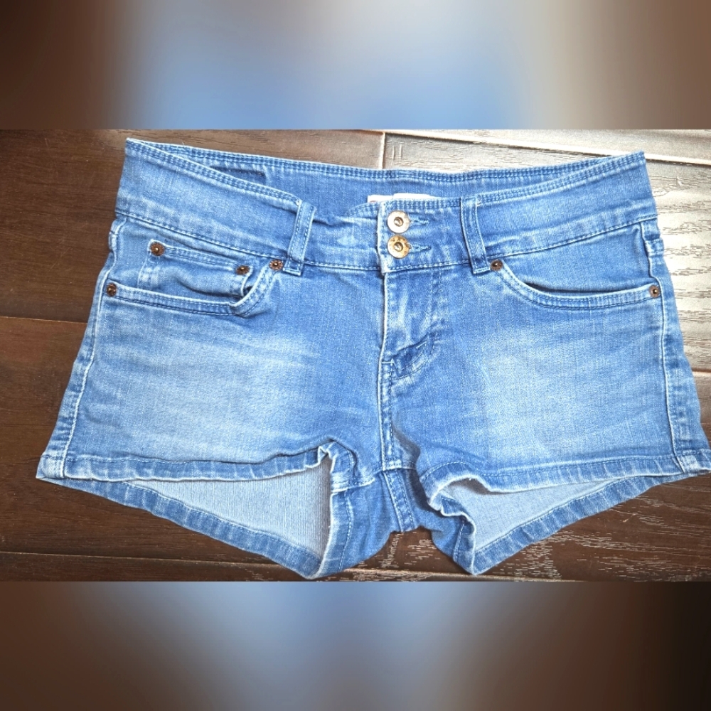 Y2k Levis Shorty Shorts